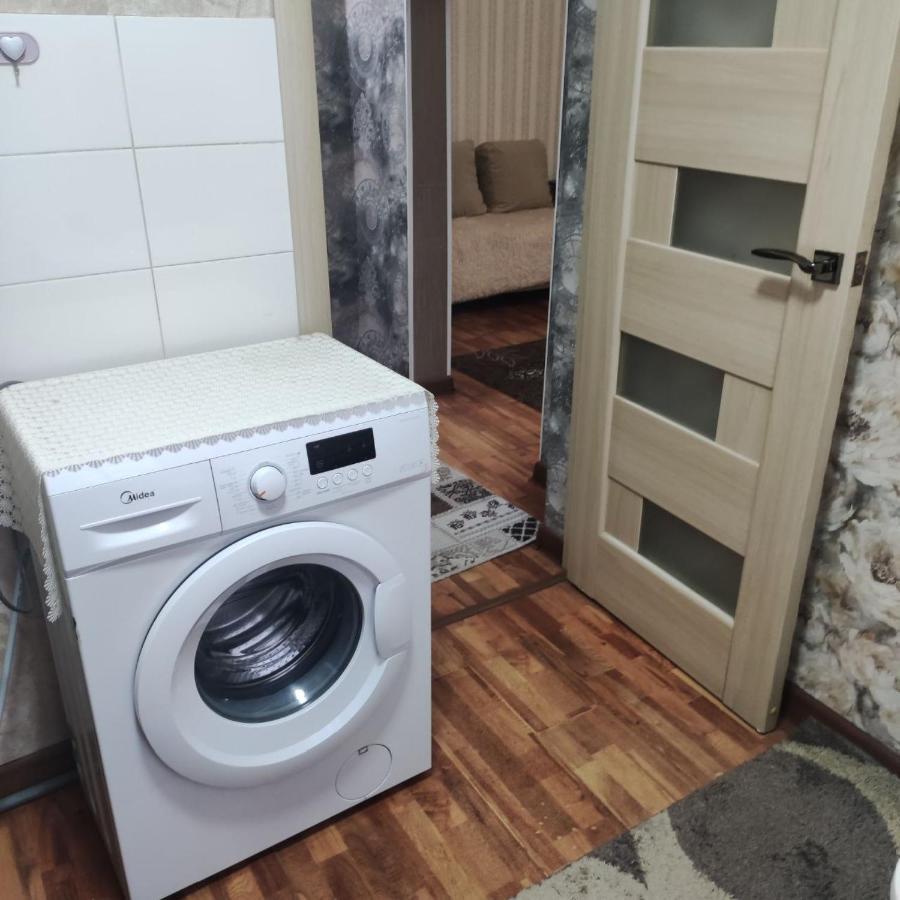 Комфортная Квартира Для 2Х Персон Apartment Bishkek Bagian luar foto